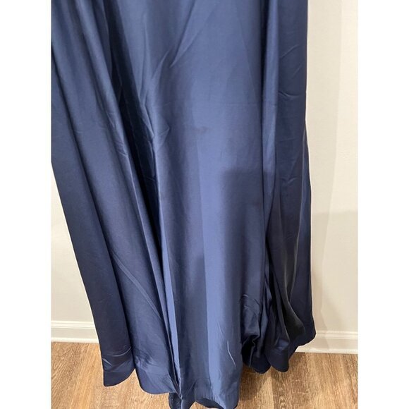 New LA FEMME Size 2 PROM Long Dress 28607 Navy *Stain* - Picture 15 of 16